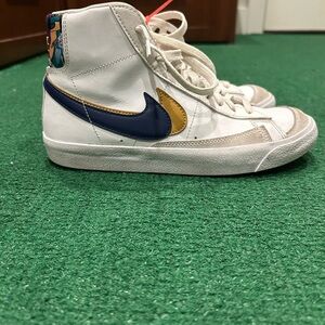 Nike Blazer Mid 77 - White, Blue, Gold
